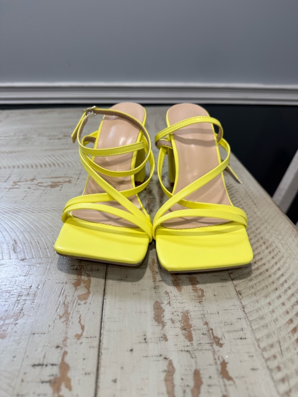 NWOT Shein Women Criss Cross Ankle Strap Chunky Heel - Picture 3 of 10